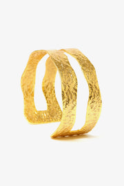 Strata split cuff bracelet in gold with textured dual band design