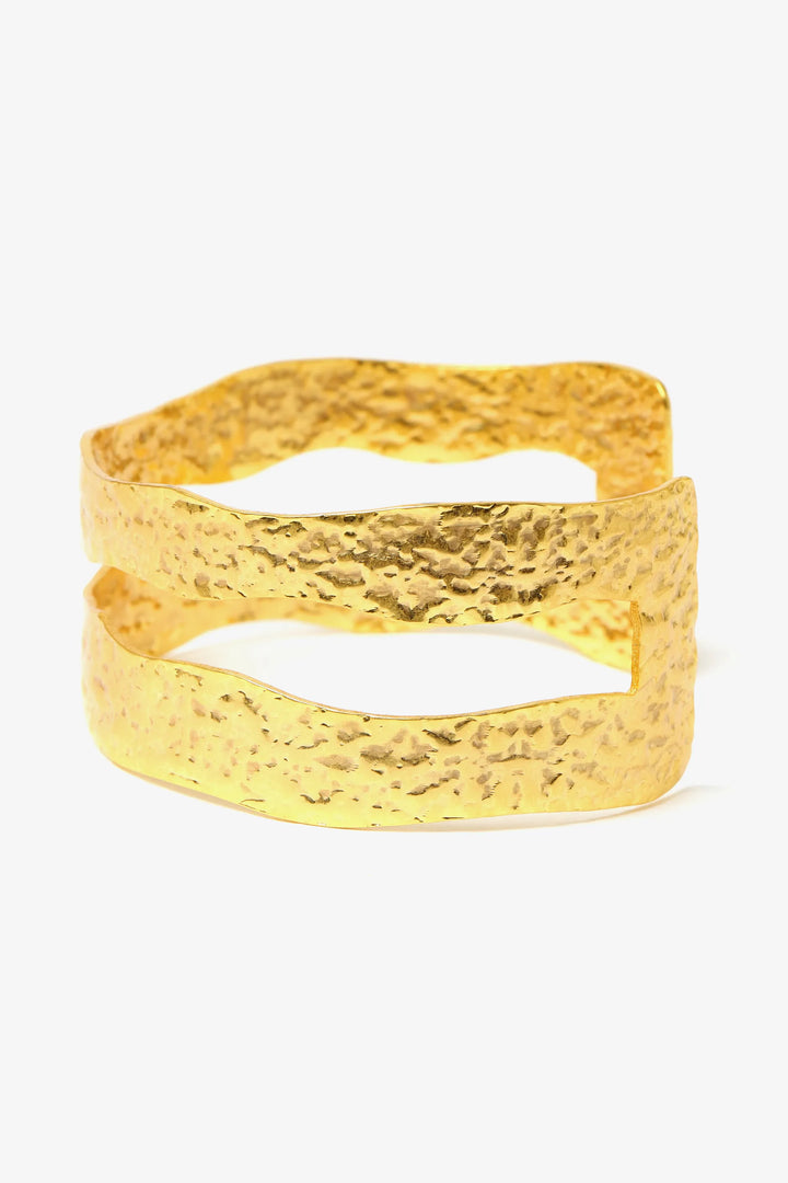 Strata split cuff bracelet in gold with textured dual band design